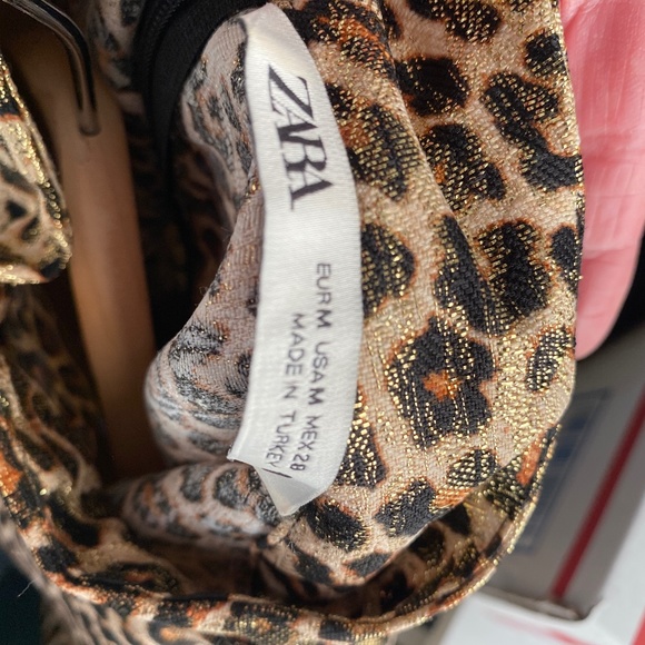 ZARA Mock Neck Leopard mini Dress with balloon sleeves - Picture 6 of 6